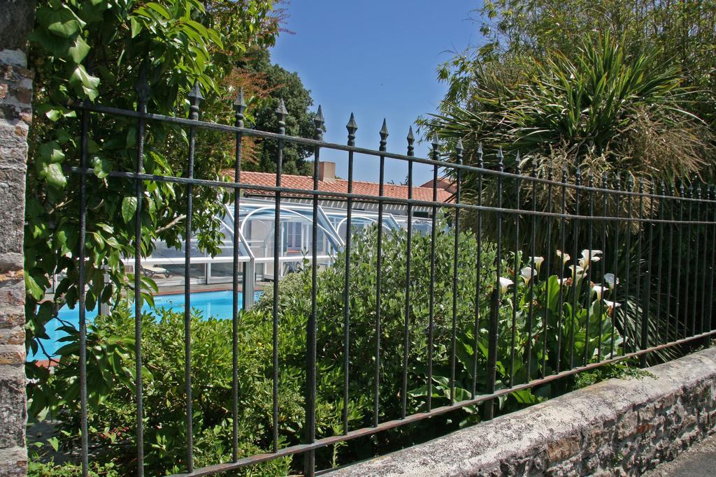 Hotel Domaine Le Martinet, The Originals Relais Bouin  Exterior foto